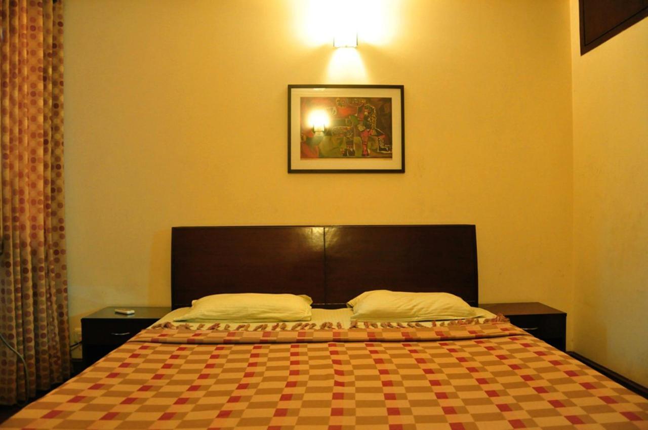 2Bhk Comfortable Furnished Serviced Apartments In Hauz Khas - Woodpecker Apartments ニューデリー 部屋 写真